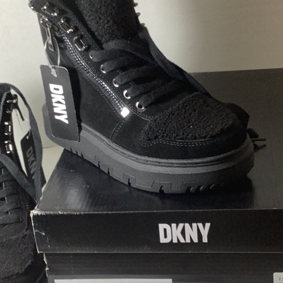 DKNY MIRI- HIGH TOP LACE-UP ZIPPER SNEAKERS - Picture 11 of 14